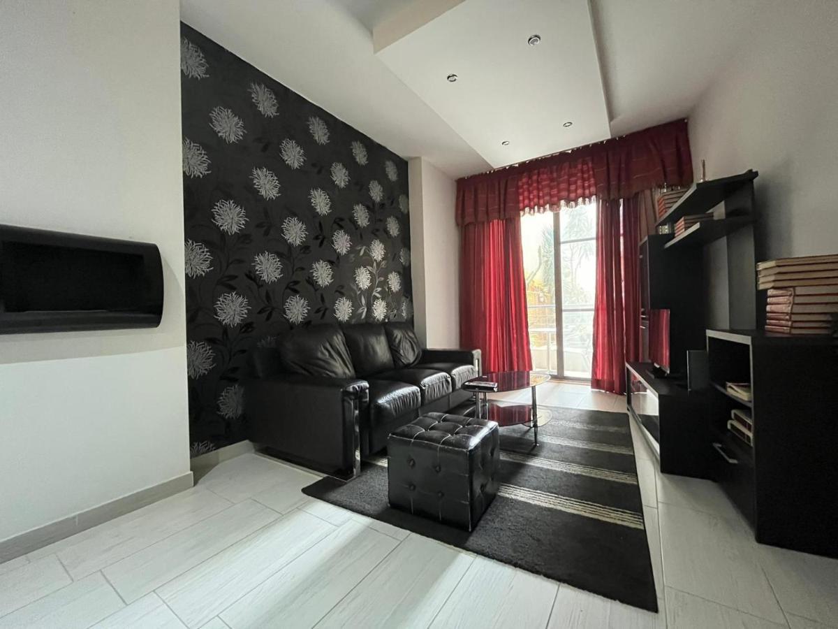 City Center Properties - Modern Two Bedroom Apartment With A Hot Tub And Amazing Location Сент-Полс-Бей Экстерьер фото